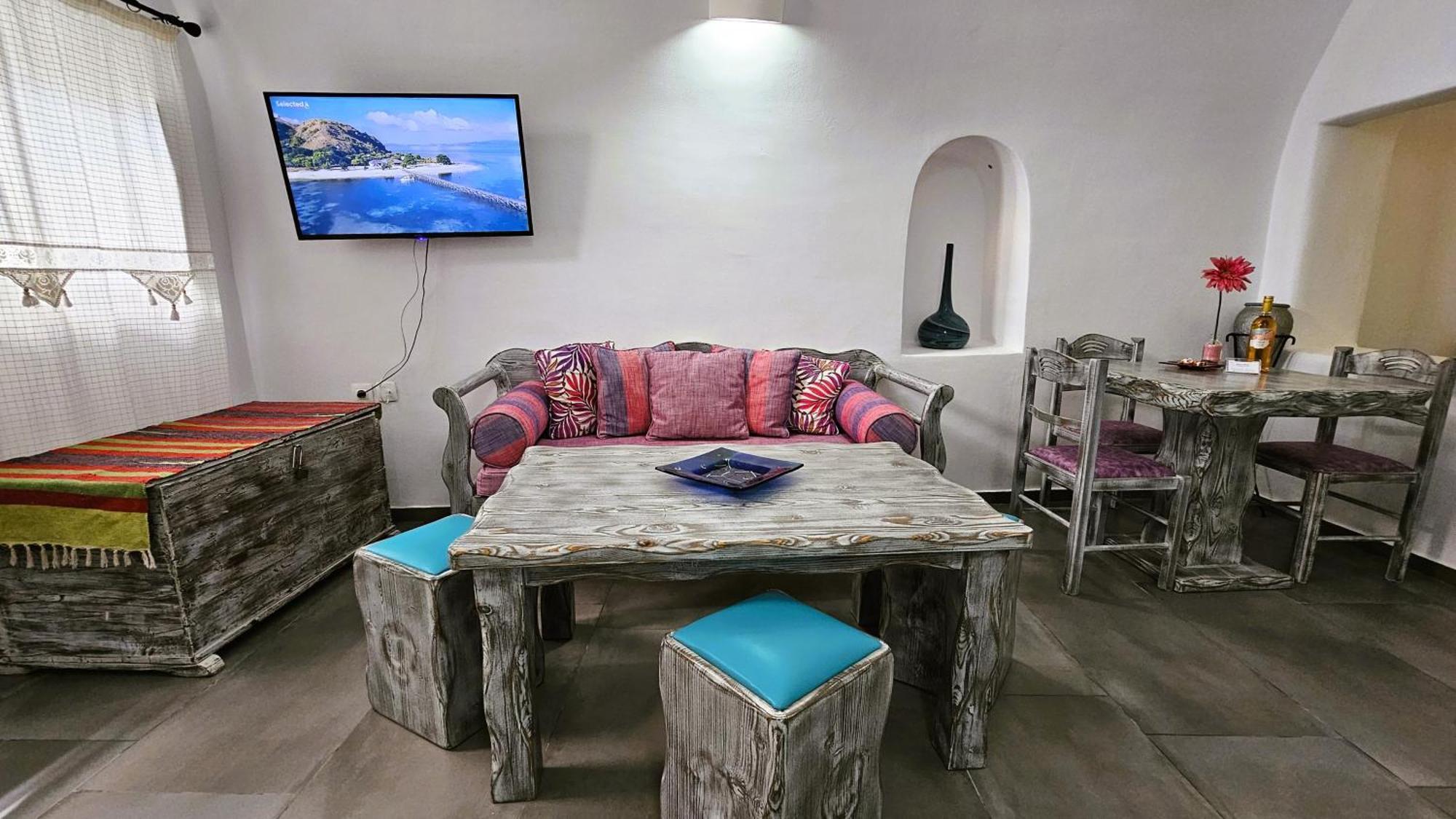אויה Aqua & Terra Traditional Cave Houses מראה חיצוני תמונה