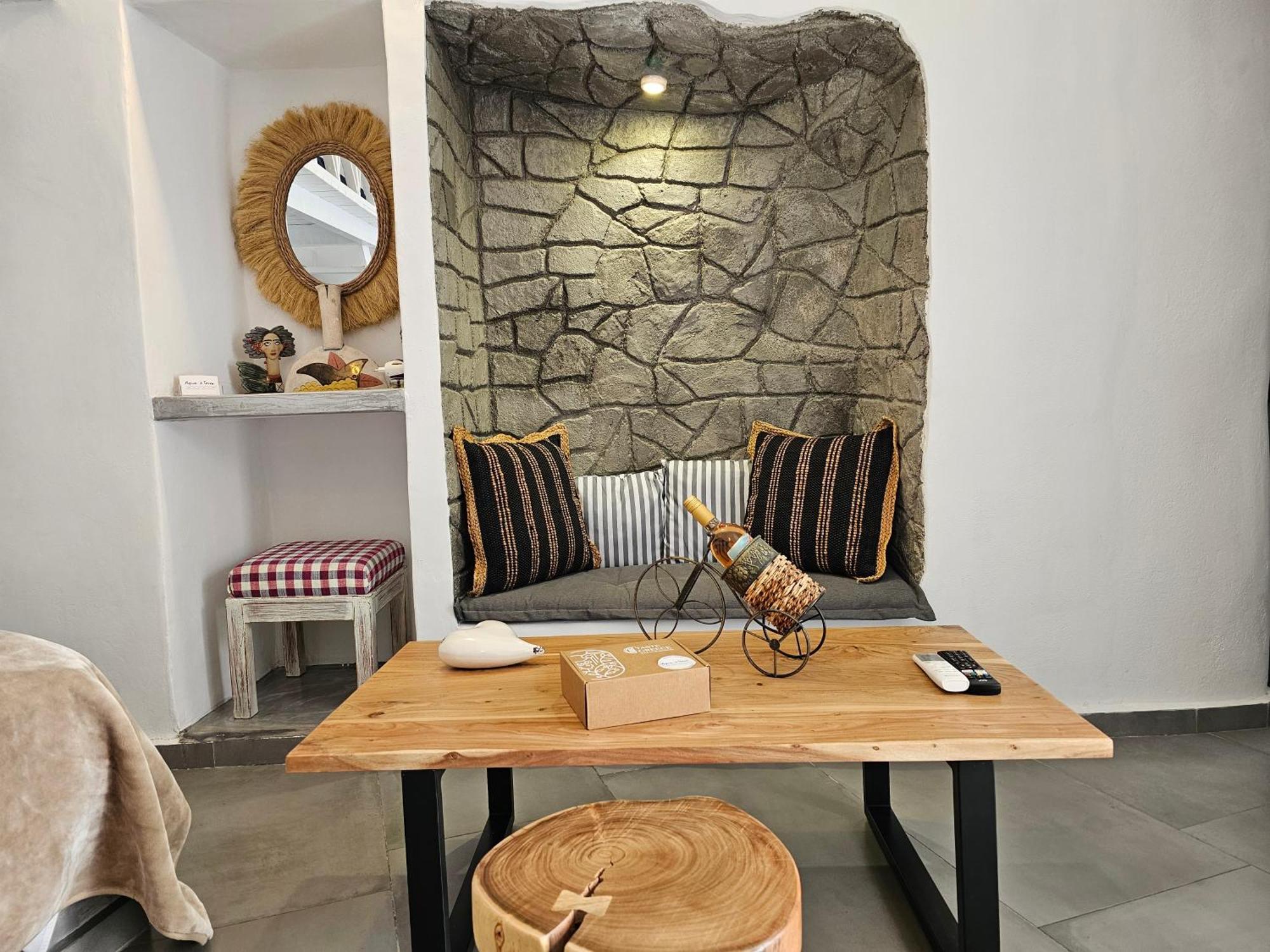 אויה Aqua & Terra Traditional Cave Houses מראה חיצוני תמונה